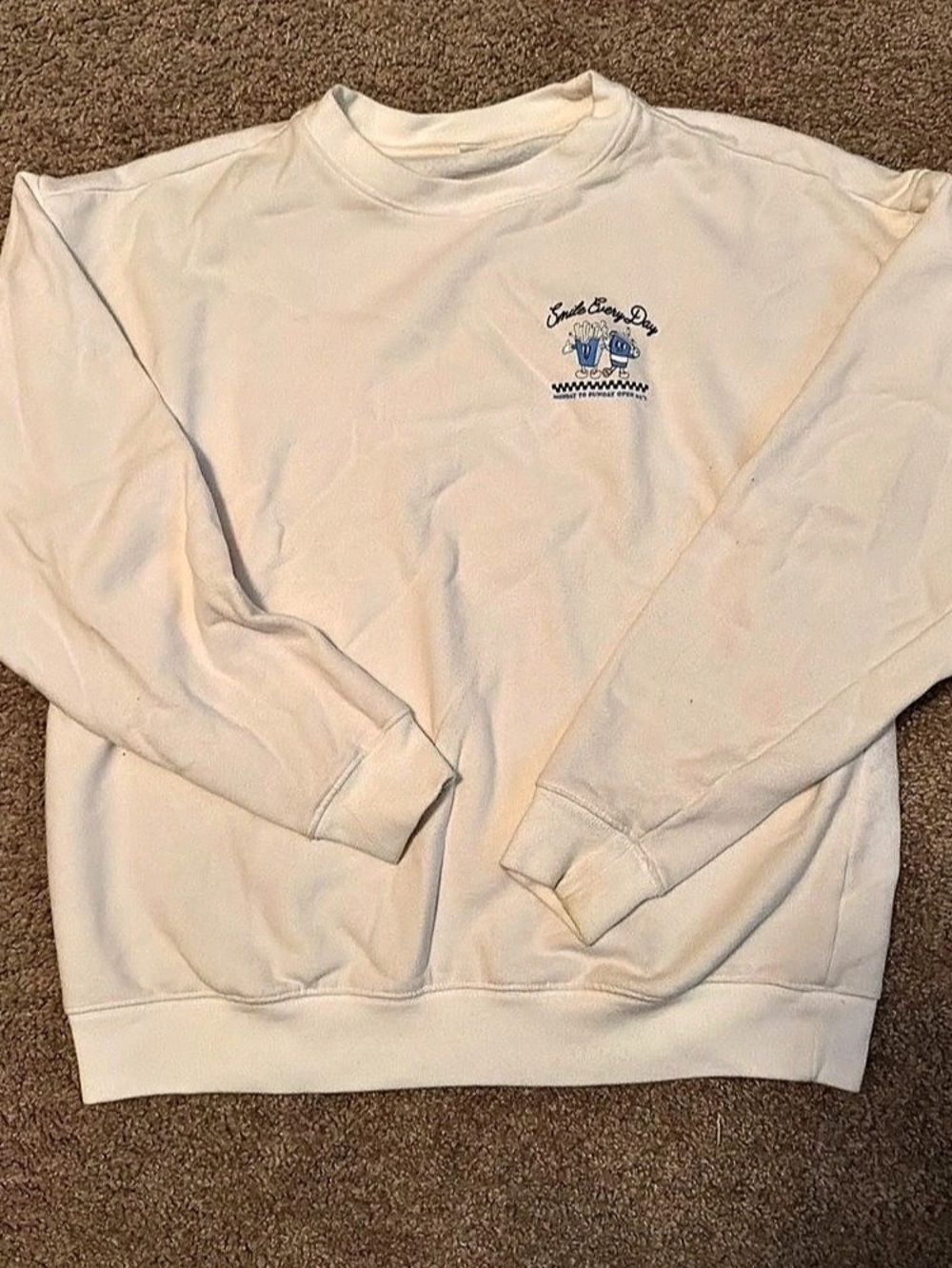 Smile Every Day sweatshirt Graphic Sweatshirt in White